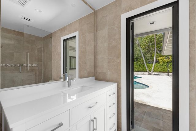 7864 SW 179th Ter, Palmetto Bay, FL 33157