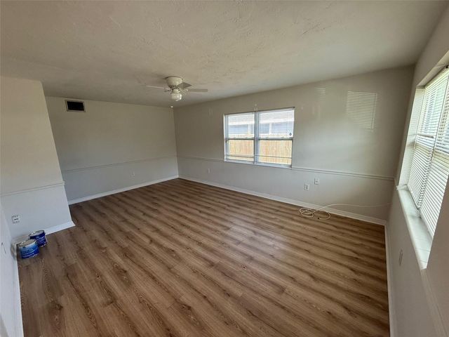 2217 20TH AVENUE W, Bradenton, FL 34205