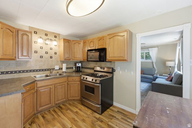 94 W 2000 N, Sunset, UT 84015