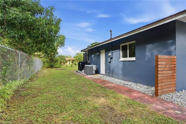 8967 Ellington ST, Fort Myers, FL 33907