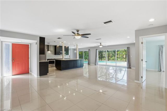 8967 Ellington ST, Fort Myers, FL 33907