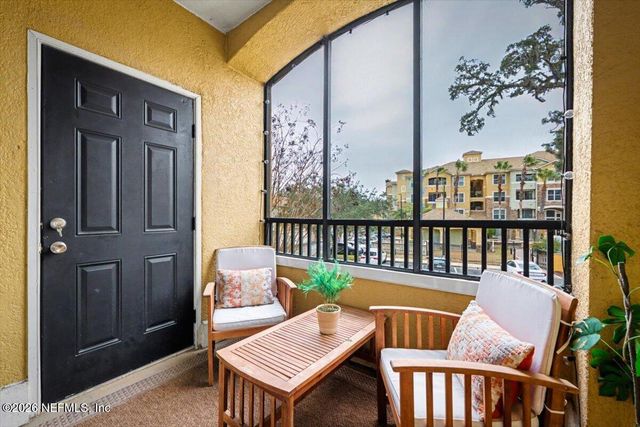 8539 GATE Parkway W 121, Jacksonville, FL 32216