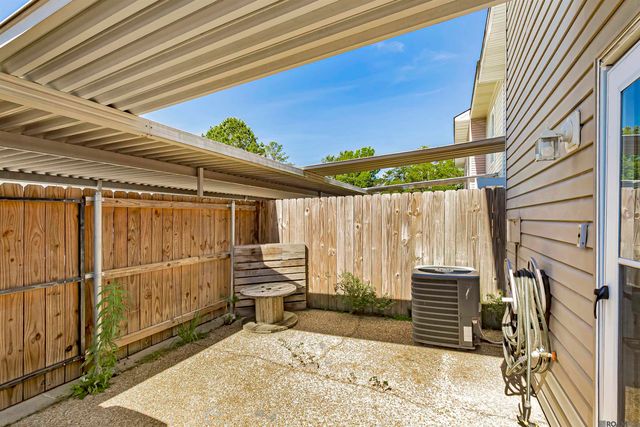 4188 Jefferson Woods Dr, Baton Rouge, LA 70809