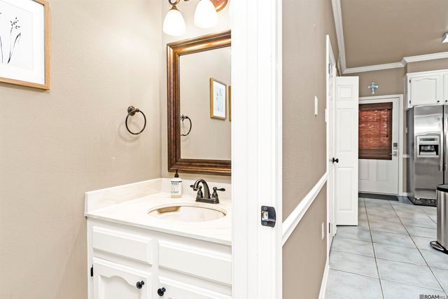 4188 Jefferson Woods Dr, Baton Rouge, LA 70809