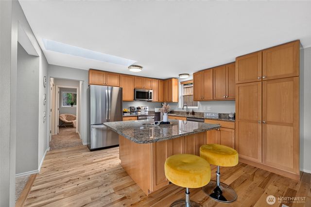 18043 Ashworth Avenue N, Shoreline, WA 98133