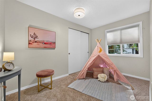 18043 Ashworth Avenue N, Shoreline, WA 98133