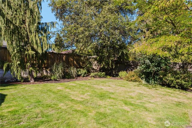 18043 Ashworth Avenue N, Shoreline, WA 98133