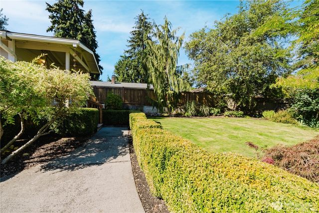 18043 Ashworth Avenue N, Shoreline, WA 98133
