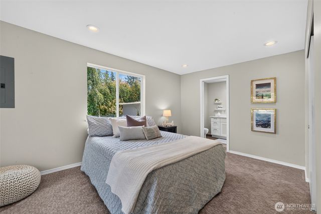 18043 Ashworth Avenue N, Shoreline, WA 98133