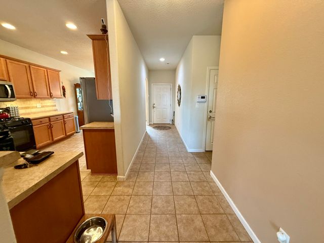 4025 Loma Alta Avenue NE, Rio Rancho, NM 87124