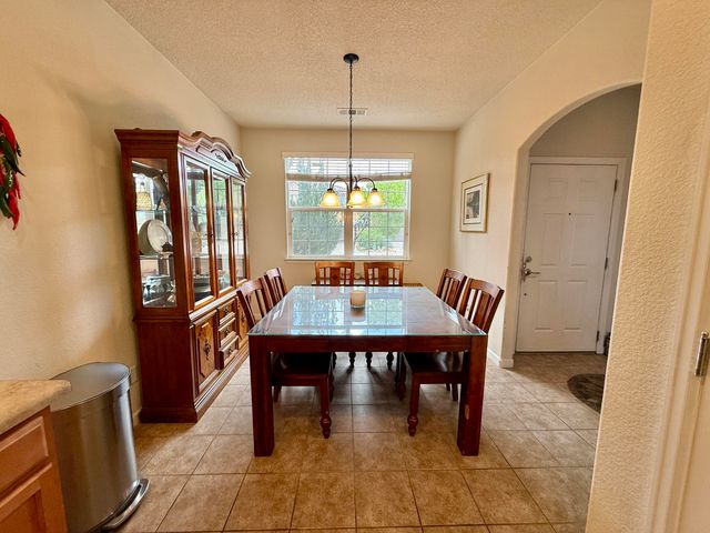 4025 Loma Alta Avenue NE, Rio Rancho, NM 87124
