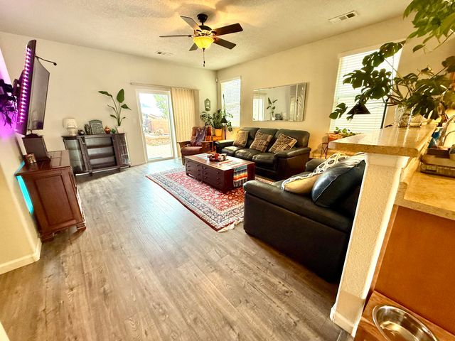 4025 Loma Alta Avenue NE, Rio Rancho, NM 87124
