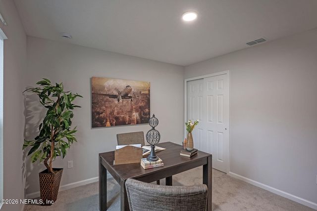 13747 HOLLINGS Street, Jacksonville, FL 32218