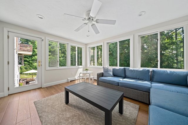 89 Sunset Way, Pembroke, MA 02359