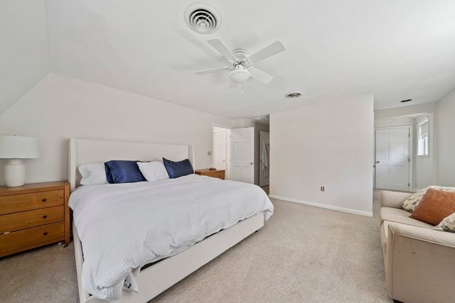 89 Sunset Way, Pembroke, MA 02359