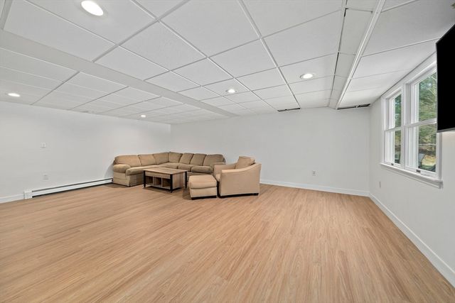 89 Sunset Way, Pembroke, MA 02359