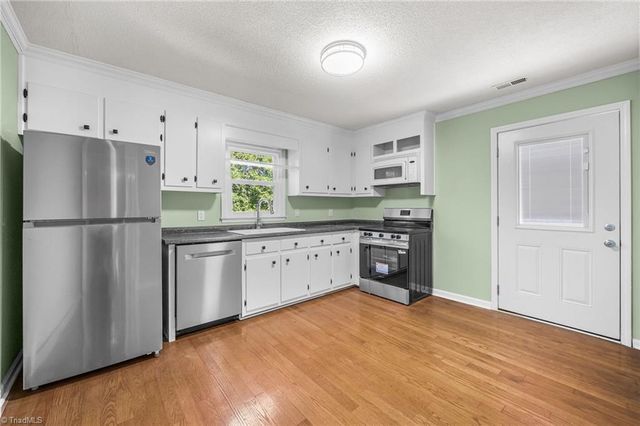 5195 Pine Hall Road, Walnut Cove, NC 27052