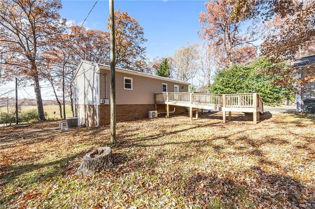 5195 Pine Hall Road, Walnut Cove, NC 27052