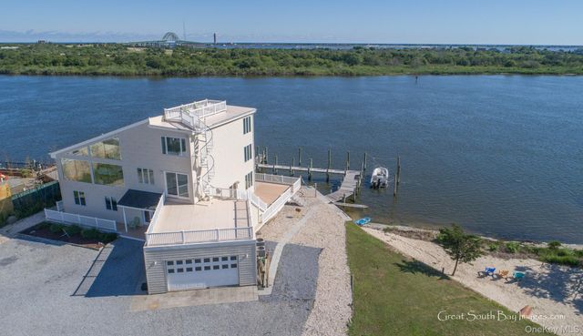 30 Captree Island, Babylon, NY 11702