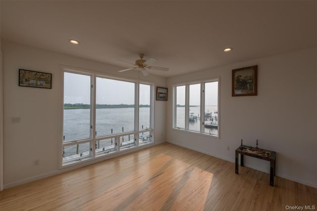 30 Captree Island, Babylon, NY 11702