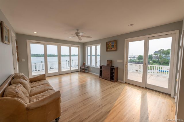 30 Captree Island, Babylon, NY 11702