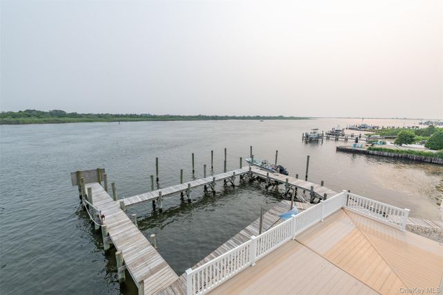 30 Captree Island, Babylon, NY 11702