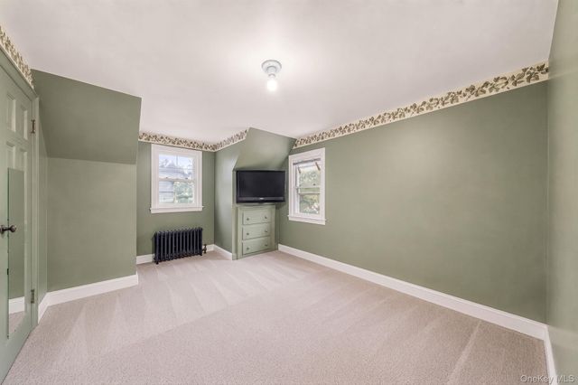 91 E Milton Street, Freeport, NY 11520