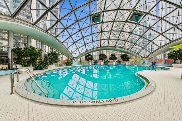 400 E RANDOLPH Street 3722, Chicago, IL 60601