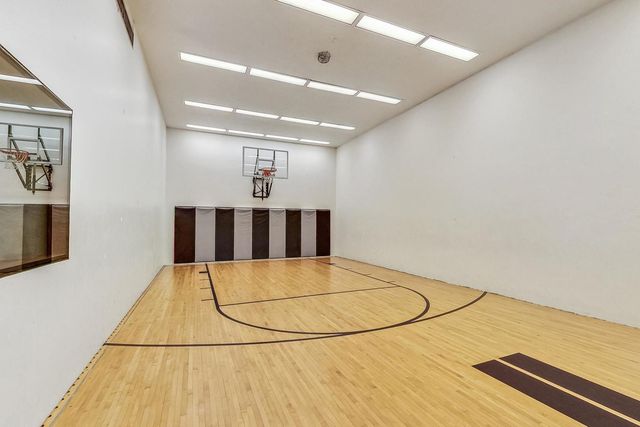 400 E RANDOLPH Street 3722, Chicago, IL 60601
