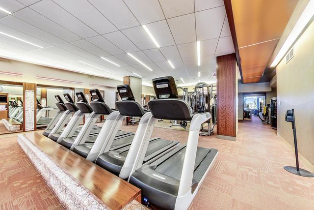 400 E RANDOLPH Street 3722, Chicago, IL 60601