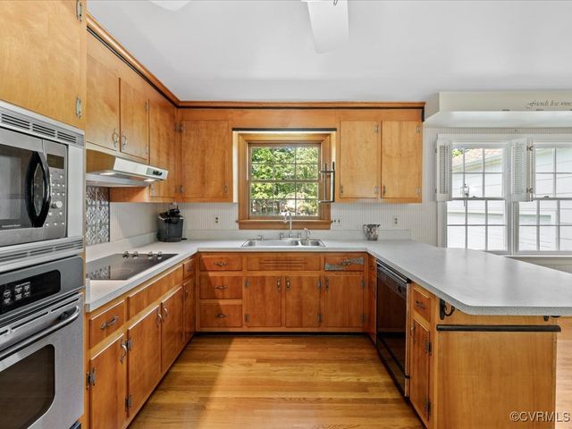 2340 Scarsborough Dr, North Chesterfield, VA 23235