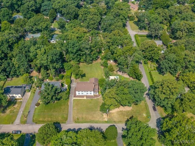 2340 Scarsborough Dr, North Chesterfield, VA 23235