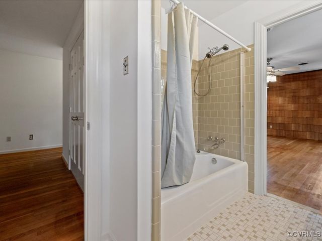 2340 Scarsborough Dr, North Chesterfield, VA 23235