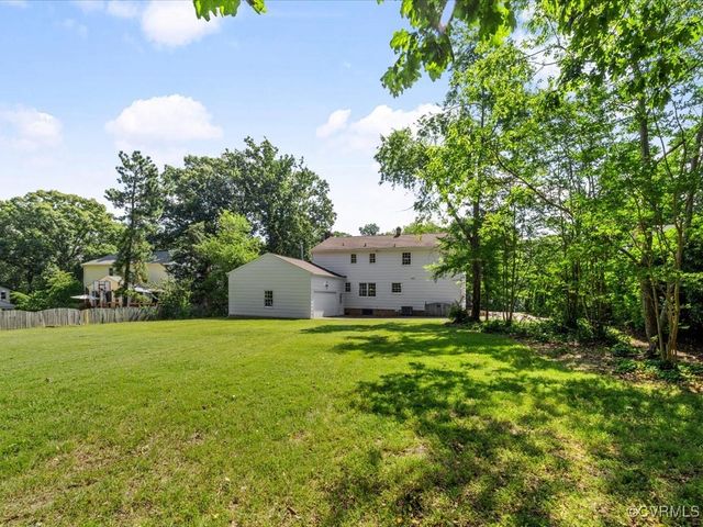 2340 Scarsborough Dr, North Chesterfield, VA 23235
