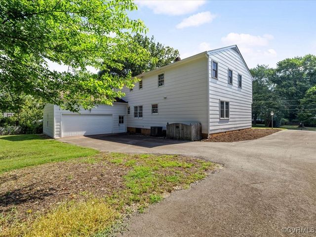 2340 Scarsborough Dr, North Chesterfield, VA 23235