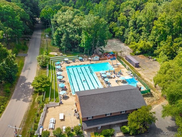 2340 Scarsborough Dr, North Chesterfield, VA 23235