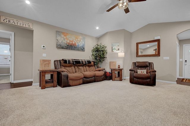 3751 Sugarbark Drive, Canal Winchester, OH 43110