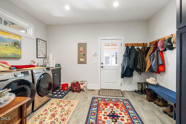 3833 Blakely Way, Efland, NC 27243