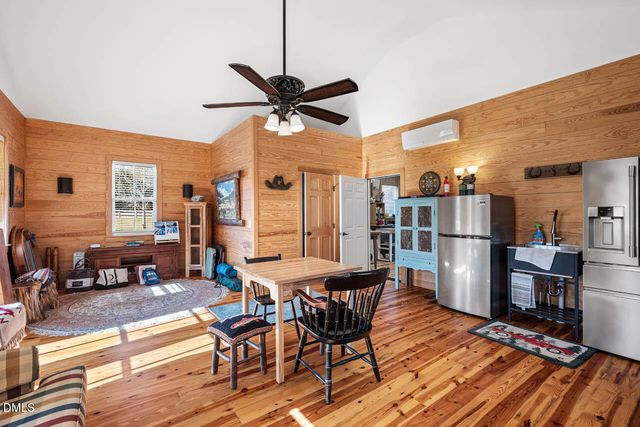 3833 Blakely Way, Efland, NC 27243