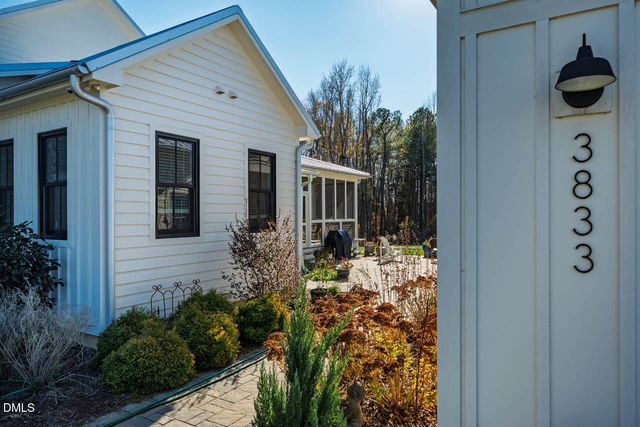 3833 Blakely Way, Efland, NC 27243