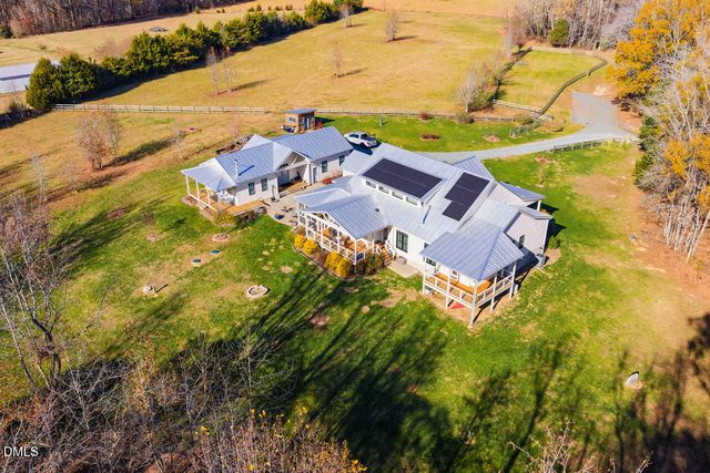 3833 Blakely Way, Efland, NC 27243