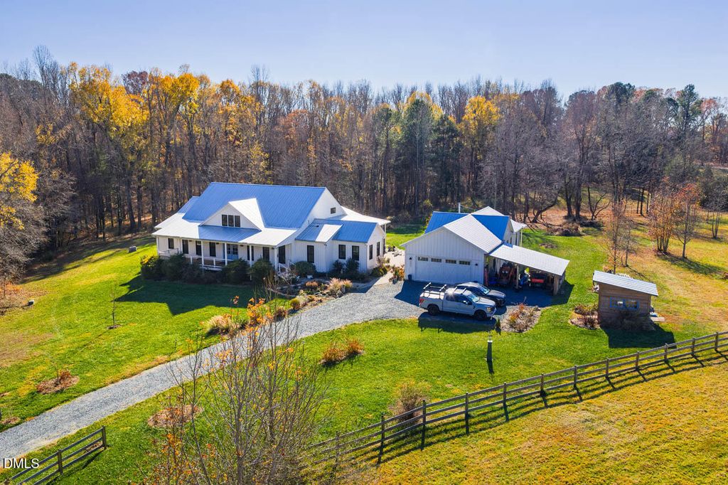 3833 Blakely Way, Efland, NC 27243