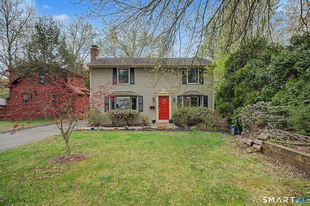 11 Thomas Street, Newington, CT 06111