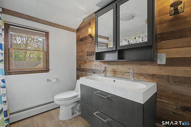 11 Thomas Street, Newington, CT 06111