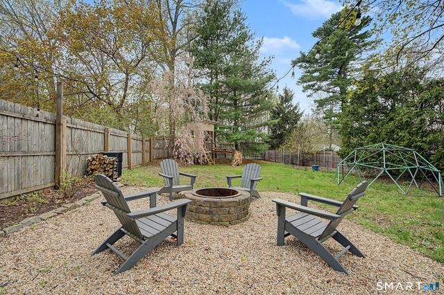 11 Thomas Street, Newington, CT 06111