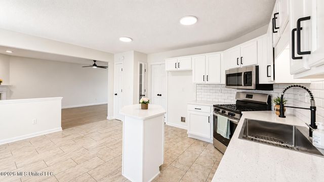 7184 Hunter Forest Drive, Olive Branch, MS 38654