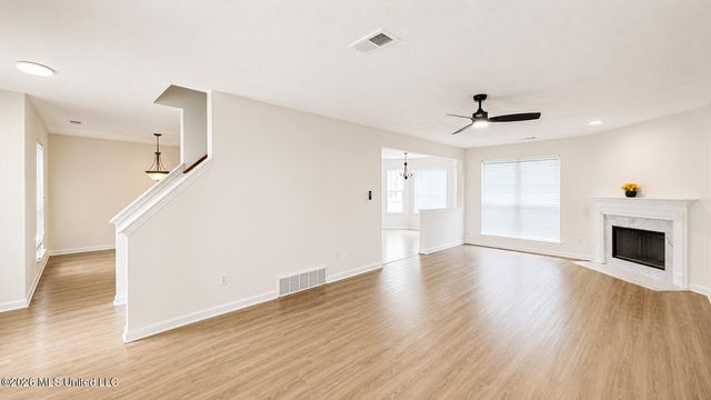 7184 Hunter Forest Drive, Olive Branch, MS 38654