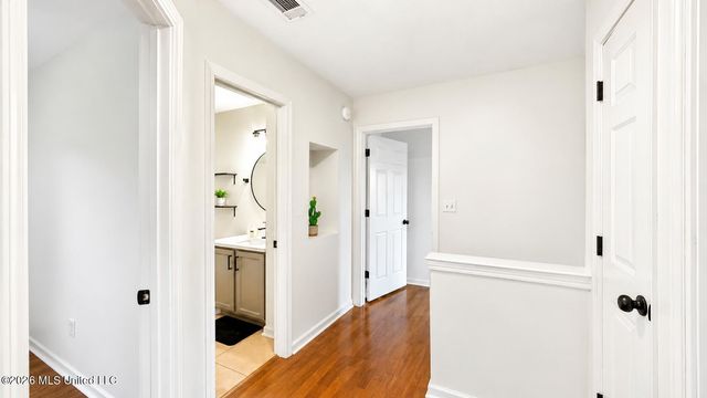 7184 Hunter Forest Drive, Olive Branch, MS 38654