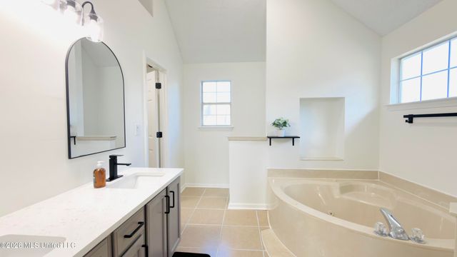 7184 Hunter Forest Drive, Olive Branch, MS 38654