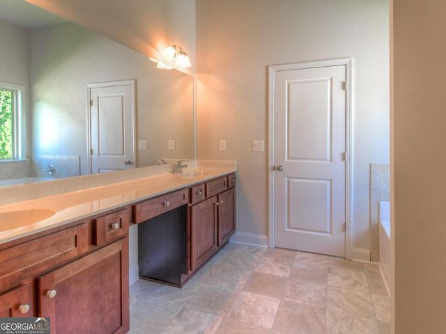 510 Stonecreek Lane 56, Covington, GA 30016